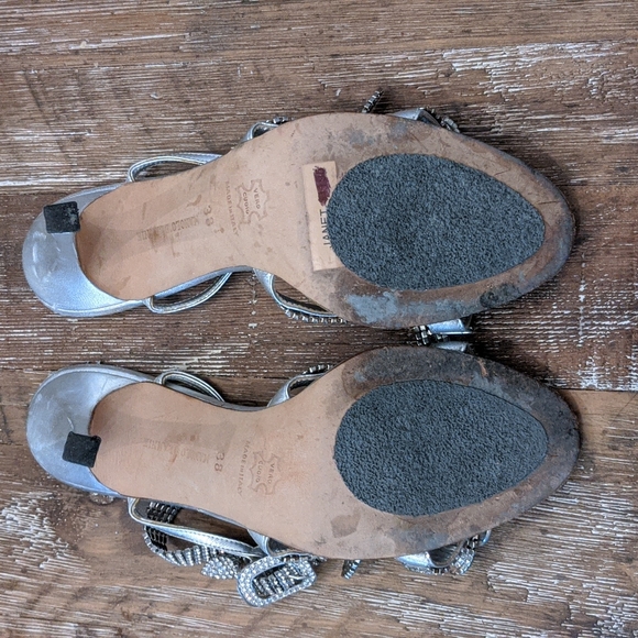 Manolo Blahnik Janet silver crystal embellished sandal - Picture 5 of 6